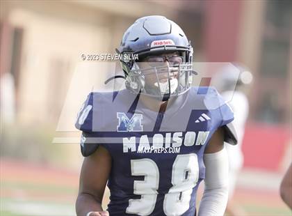 Thumbnail 2 in Madison vs. Oak Ridge (Honor Bowl) photogallery.
