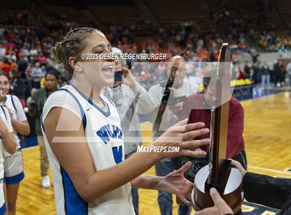 Thumbnail 1 in Grandview vs Legend (CHSAA 6A Final) photogallery.