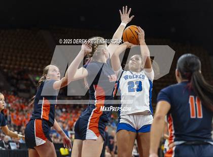 Thumbnail 1 in Grandview vs Legend (CHSAA 6A Final) photogallery.