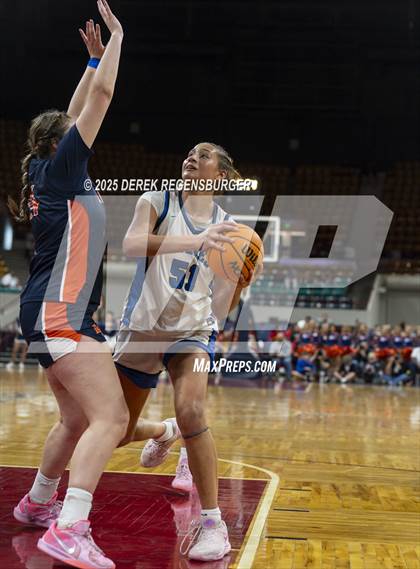 Thumbnail 1 in Grandview vs Legend (CHSAA 6A Final) photogallery.