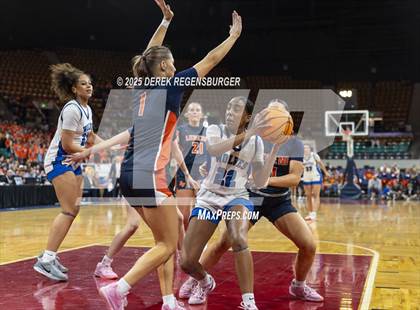 Thumbnail 3 in Grandview vs Legend (CHSAA 6A Final) photogallery.