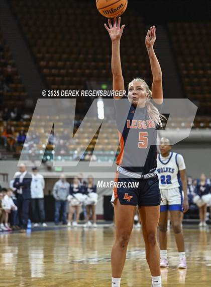 Thumbnail 3 in Grandview vs Legend (CHSAA 6A Final) photogallery.