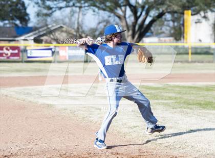 Thumbnail 1 in Bourgeois @ Thibodaux photogallery.