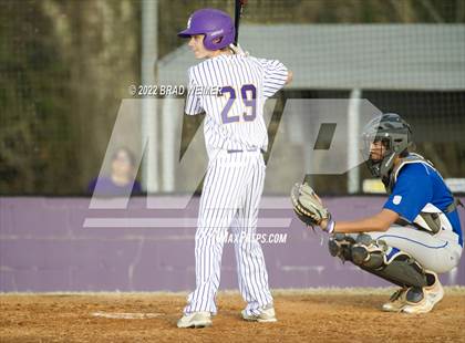 Thumbnail 3 in Bourgeois @ Thibodaux photogallery.