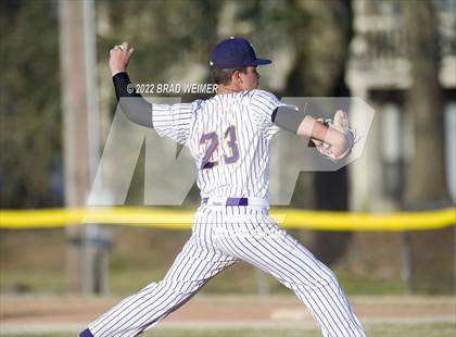 Thumbnail 3 in Bourgeois @ Thibodaux photogallery.