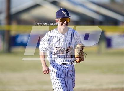 Thumbnail 3 in Bourgeois @ Thibodaux photogallery.