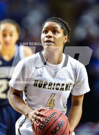 Thumbnail 1 in Jonesboro vs. Greenwood (AAA 6A Final) photogallery.