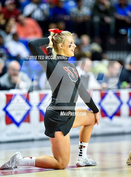 Thumbnail 1 in Jonesboro vs. Greenwood (AAA 6A Final) photogallery.