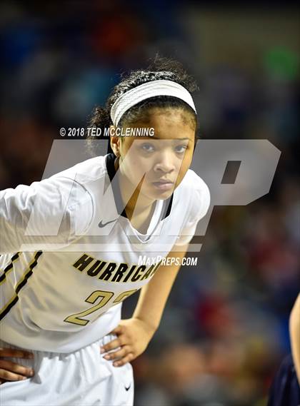 Thumbnail 2 in Jonesboro vs. Greenwood (AAA 6A Final) photogallery.