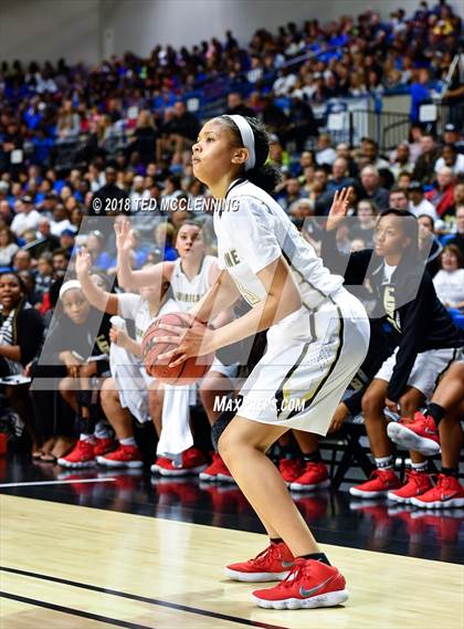 Thumbnail 2 in Jonesboro vs. Greenwood (AAA 6A Final) photogallery.