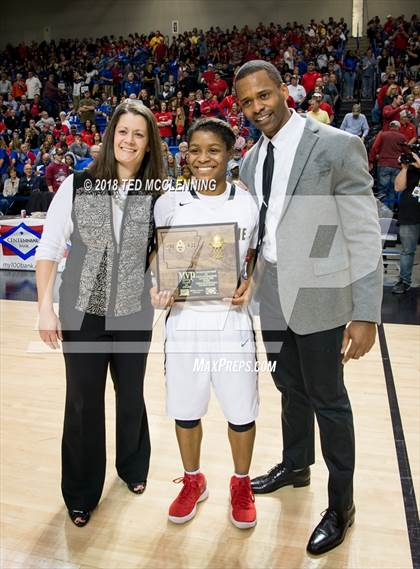 Thumbnail 1 in Jonesboro vs. Greenwood (AAA 6A Final) photogallery.
