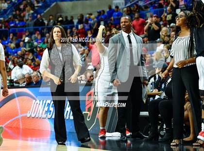 Thumbnail 1 in Jonesboro vs. Greenwood (AAA 6A Final) photogallery.