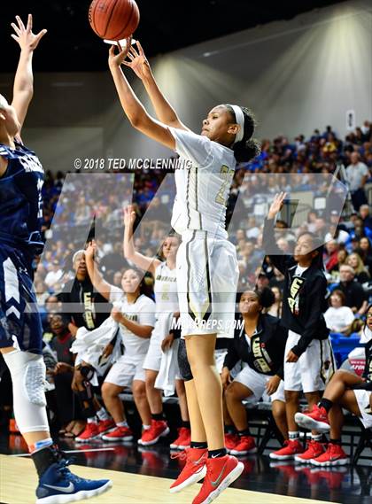 Thumbnail 3 in Jonesboro vs. Greenwood (AAA 6A Final) photogallery.