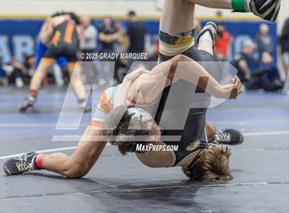 Thumbnail 2 in Mart Blast Mann Classic photogallery.