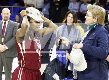 Thumbnail 3 in Riverdale vs. Memphis Central (TSSAA Division I Class AAA Final) photogallery.