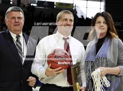 Thumbnail 1 in Riverdale vs. Memphis Central (TSSAA Division I Class AAA Final) photogallery.