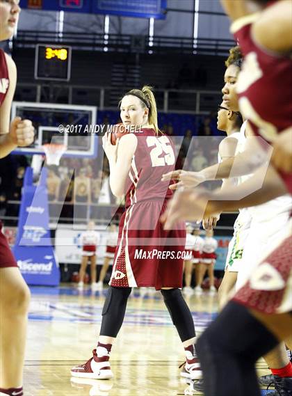 Thumbnail 3 in Riverdale vs. Memphis Central (TSSAA Division I Class AAA Final) photogallery.