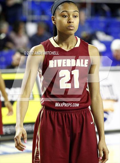 Thumbnail 1 in Riverdale vs. Memphis Central (TSSAA Division I Class AAA Final) photogallery.