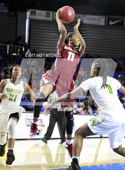 Thumbnail 3 in Riverdale vs. Memphis Central (TSSAA Division I Class AAA Final) photogallery.