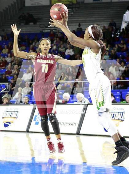 Thumbnail 3 in Riverdale vs. Memphis Central (TSSAA Division I Class AAA Final) photogallery.