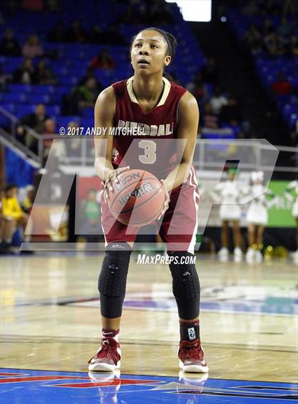 Thumbnail 2 in Riverdale vs. Memphis Central (TSSAA Division I Class AAA Final) photogallery.