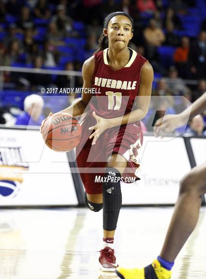 Thumbnail 2 in Riverdale vs. Memphis Central (TSSAA Division I Class AAA Final) photogallery.