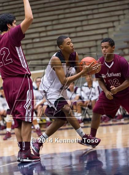 Thumbnail 3 in St. Anthony vs. Highlands (SAISD Tournament) photogallery.