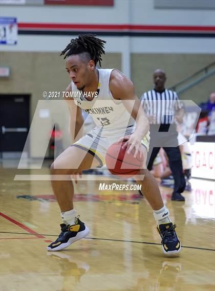 Thumbnail 3 in McKinney vs Birdville (Whataburger Tournament) photogallery.