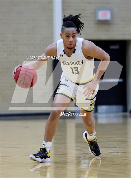 Thumbnail 1 in McKinney vs Birdville (Whataburger Tournament) photogallery.