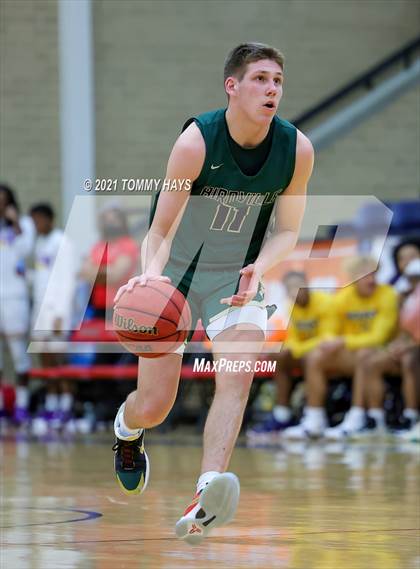 Thumbnail 2 in McKinney vs Birdville (Whataburger Tournament) photogallery.