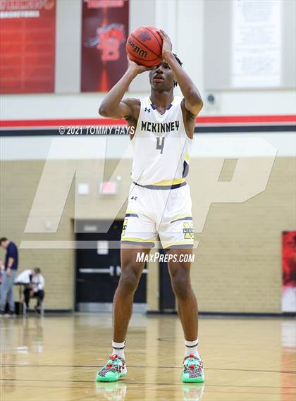Thumbnail 1 in McKinney vs Birdville (Whataburger Tournament) photogallery.