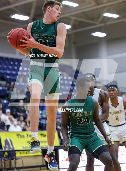 Thumbnail 2 in McKinney vs Birdville (Whataburger Tournament) photogallery.