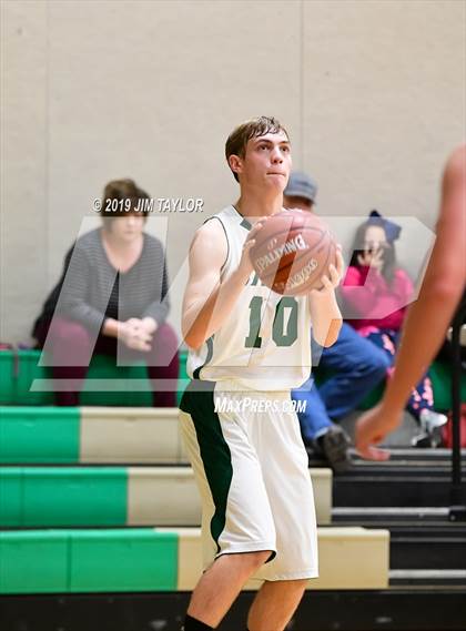 Thumbnail 2 in JV: De Leon @ Santo photogallery.