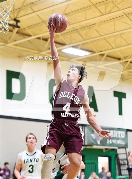 Thumbnail 3 in JV: De Leon @ Santo photogallery.