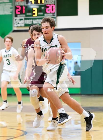 Thumbnail 1 in JV: De Leon @ Santo photogallery.