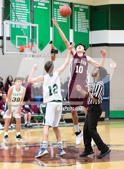 Thumbnail 1 in JV: De Leon @ Santo photogallery.