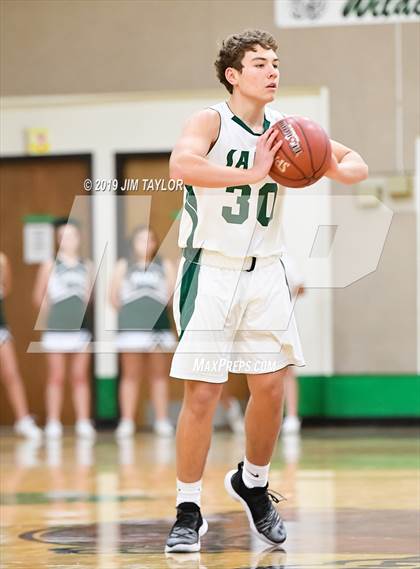 Thumbnail 1 in JV: De Leon @ Santo photogallery.