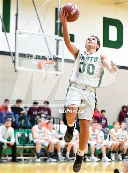 Thumbnail 1 in JV: De Leon @ Santo photogallery.