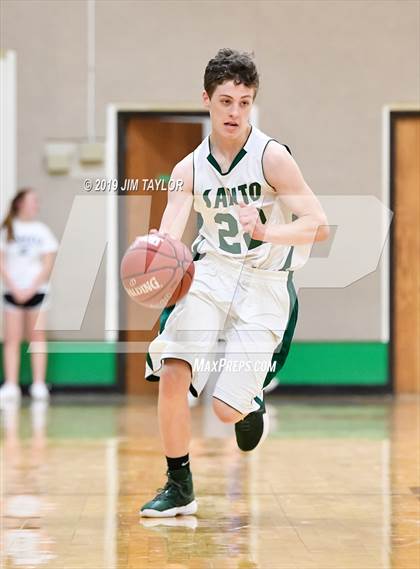 Thumbnail 3 in JV: De Leon @ Santo photogallery.