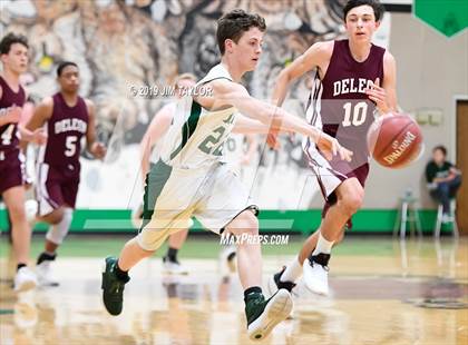 Thumbnail 2 in JV: De Leon @ Santo photogallery.