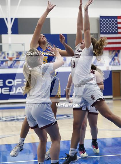 Thumbnail 2 in Macks Creek vs South Iron (Bill Rowe's Queen City Showcase) photogallery.