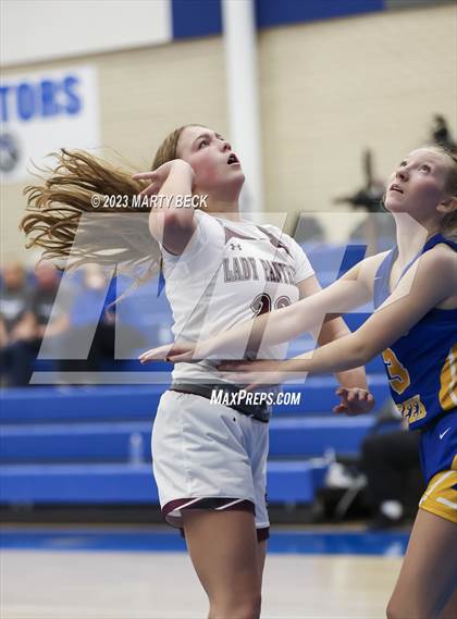 Thumbnail 3 in Macks Creek vs South Iron (Bill Rowe's Queen City Showcase) photogallery.