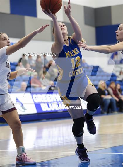 Thumbnail 2 in Macks Creek vs South Iron (Bill Rowe's Queen City Showcase) photogallery.