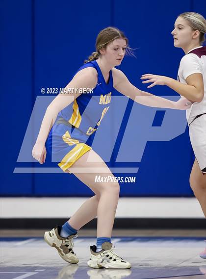 Thumbnail 1 in Macks Creek vs South Iron (Bill Rowe's Queen City Showcase) photogallery.