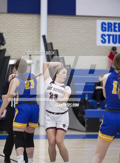 Thumbnail 3 in Macks Creek vs South Iron (Bill Rowe's Queen City Showcase) photogallery.