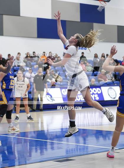 Thumbnail 3 in Macks Creek vs South Iron (Bill Rowe's Queen City Showcase) photogallery.