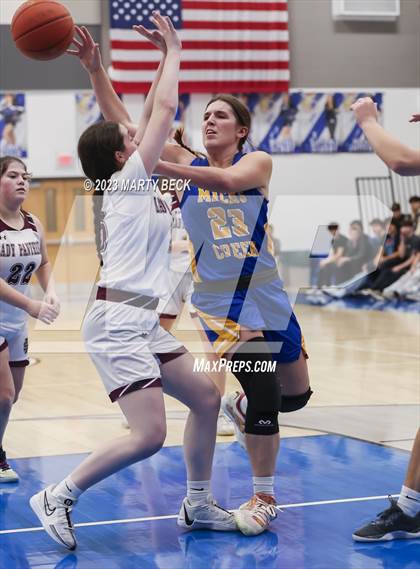 Thumbnail 1 in Macks Creek vs South Iron (Bill Rowe's Queen City Showcase) photogallery.