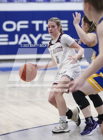 Thumbnail 1 in Macks Creek vs South Iron (Bill Rowe's Queen City Showcase) photogallery.