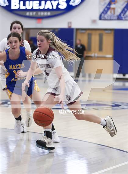Thumbnail 2 in Macks Creek vs South Iron (Bill Rowe's Queen City Showcase) photogallery.
