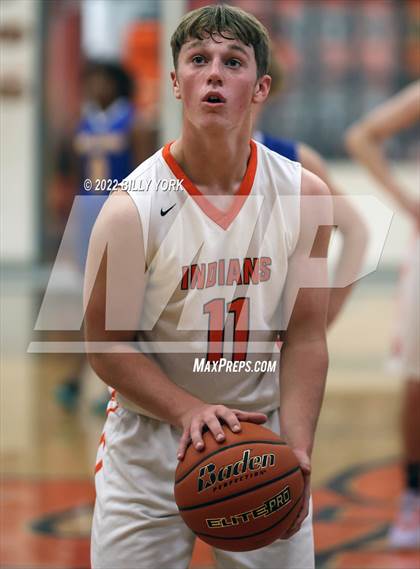 Thumbnail 2 in Grand Saline vs Chapel Hill photogallery.